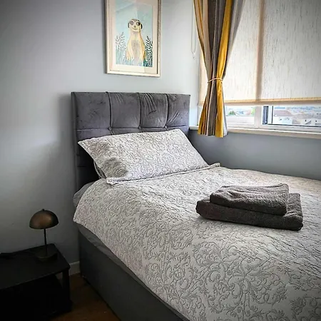 Elena Retreats Ντρογκέδα