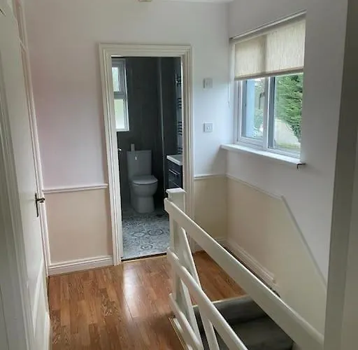 Elena Retreats 德罗赫达