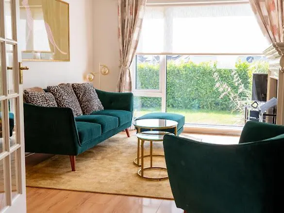 Elena Retreats 度假居 德罗赫达